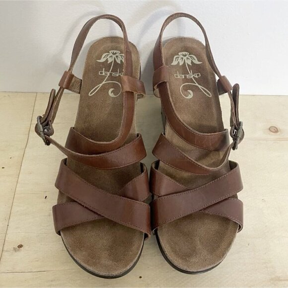 Dansko Size 40 10 Wedge Sandal Comfort Shoe Brown Strappy - Picture 2 of 8